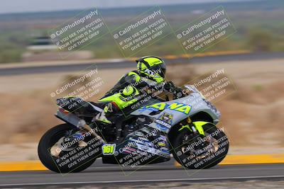 media/Sep-11-2022-SoCal Trackdays (Sun) [[81b7e951af]]/Turn 7 (1145am)/